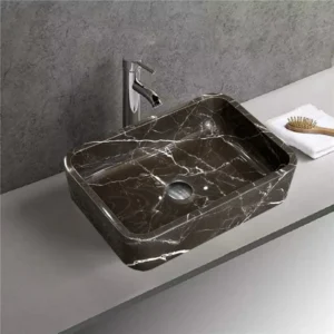 Goldenbrown square basins